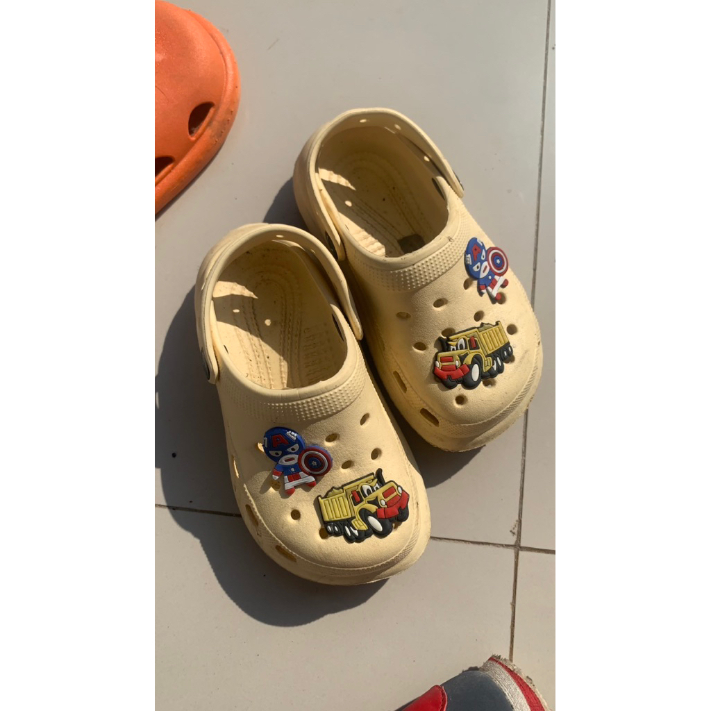 sandal baim preloved