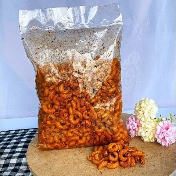 

Makaroni Cikruh Pedas Daun Jeruk Berat 200g | 500g | 1000g - Snack, Kripik, Food Camilan