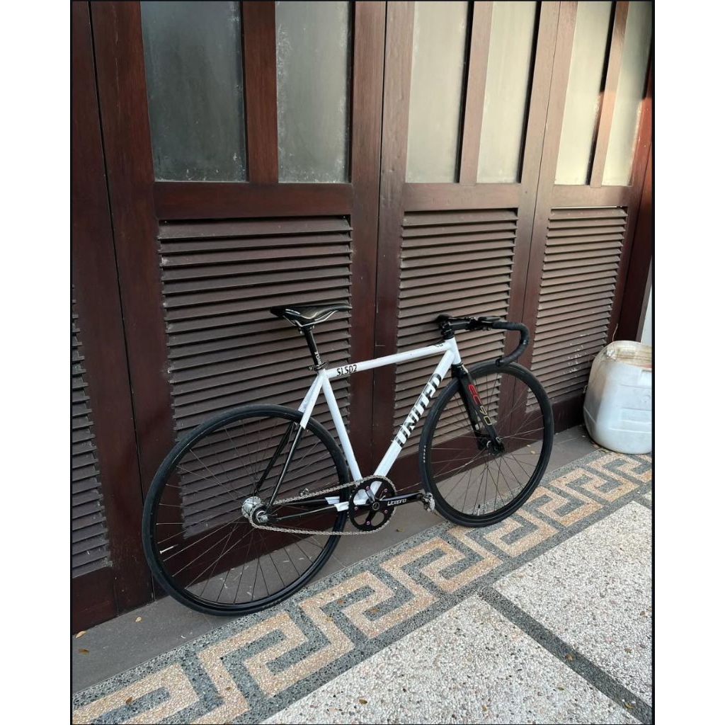 frame fixie soloist 02
