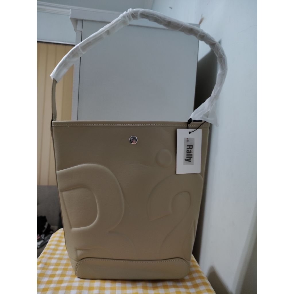 tas bucket Rally krem