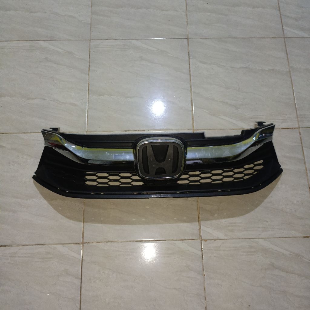 GRILL BUMPER DEPAN HONDA BRIO SATYA