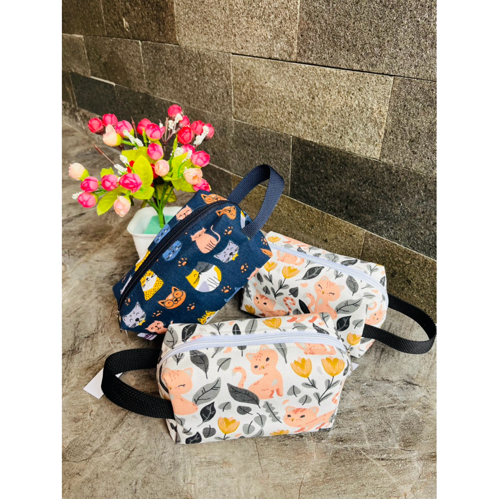 Pouch make up / Pouch (bisa costum motif)