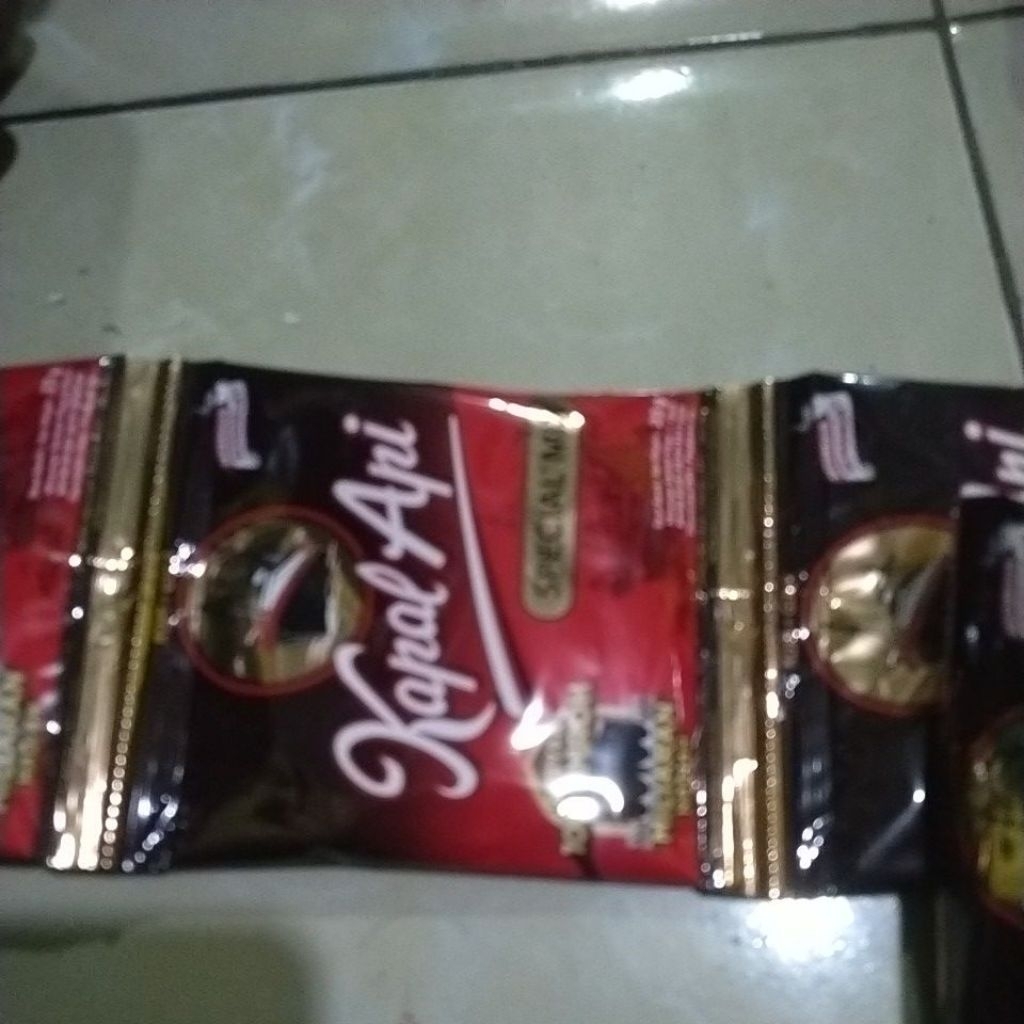 

Kopi Kapal Api Special Mix harga per Pcs