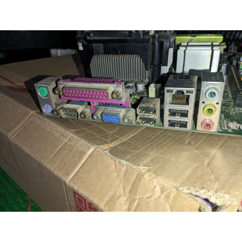 Motherboard lga 775, processor Intel core 2 duo, ram 2 + 1 gb