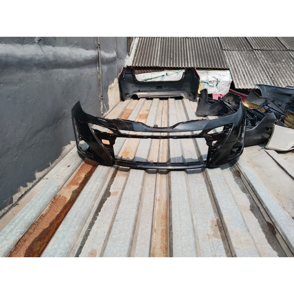 bemper depan Yaris 2020