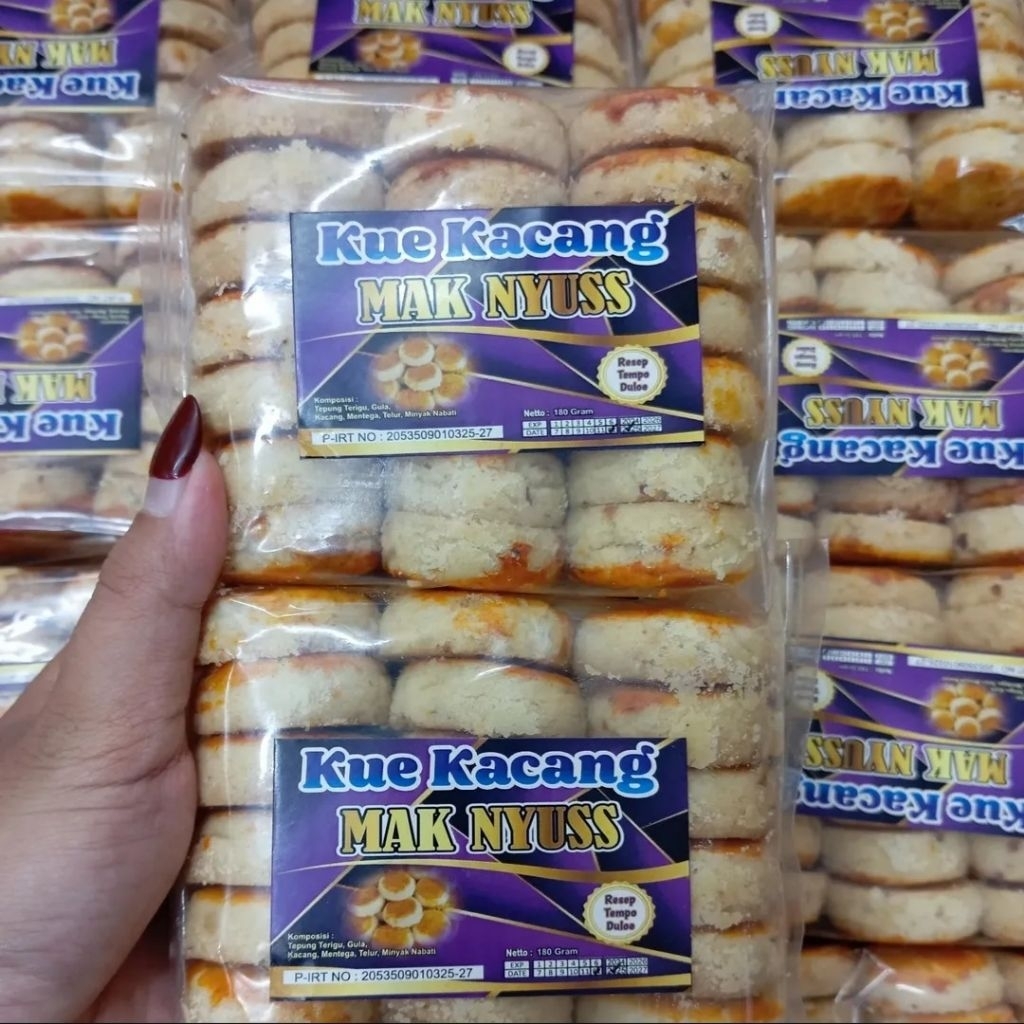 

Kucang / Kue Kacang