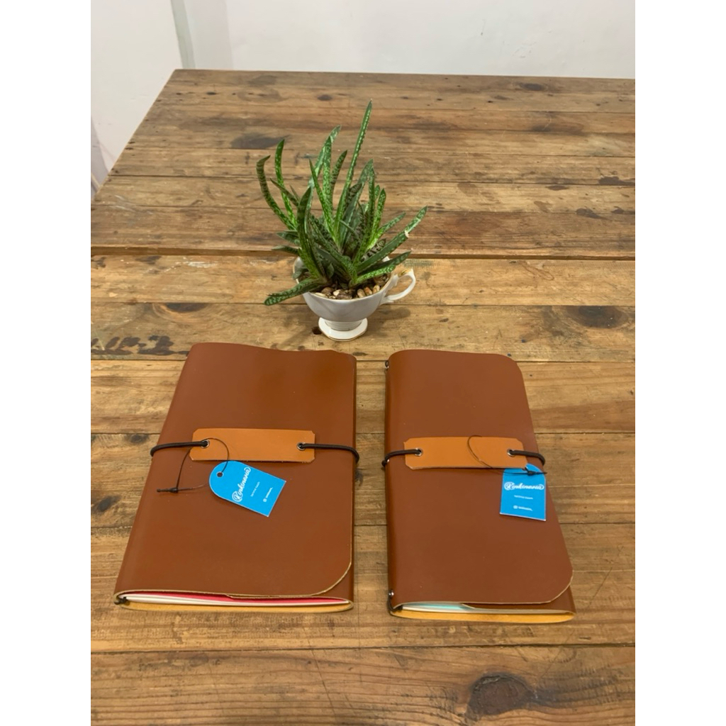 

Notebook Tag Kulit Pull Up