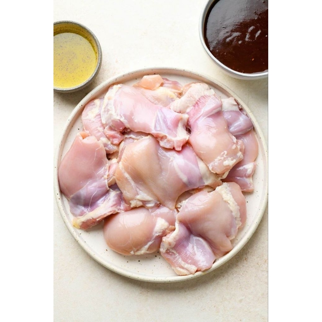 

daging ayam paha fillet/boneless timbang dengan kulit&tulang