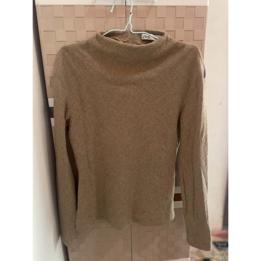 Zara fitted wool blend top