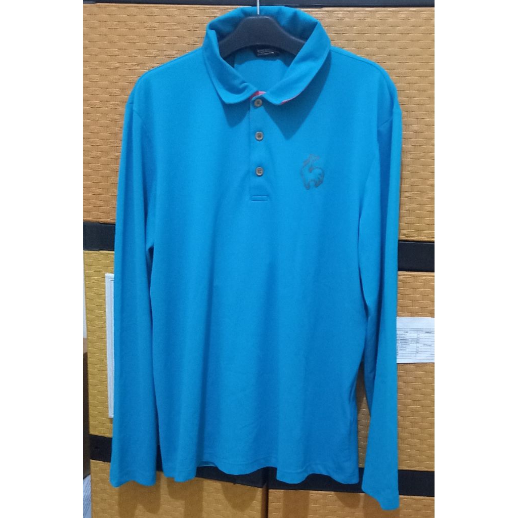 le coq kaos berkerah.