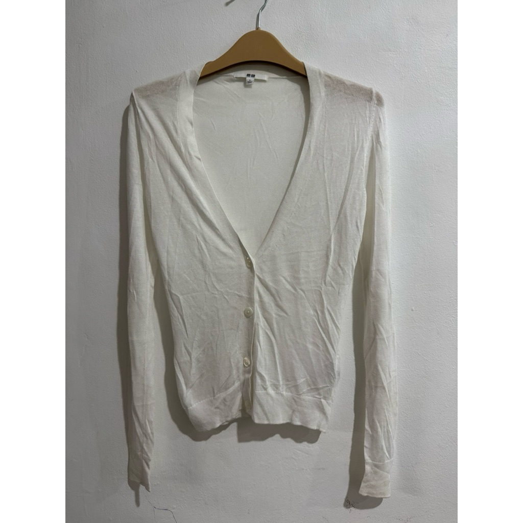 UNIQLO cardigan wanita preloved