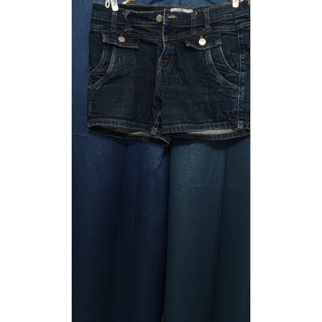 Celana Pendek Hot Pants AKO