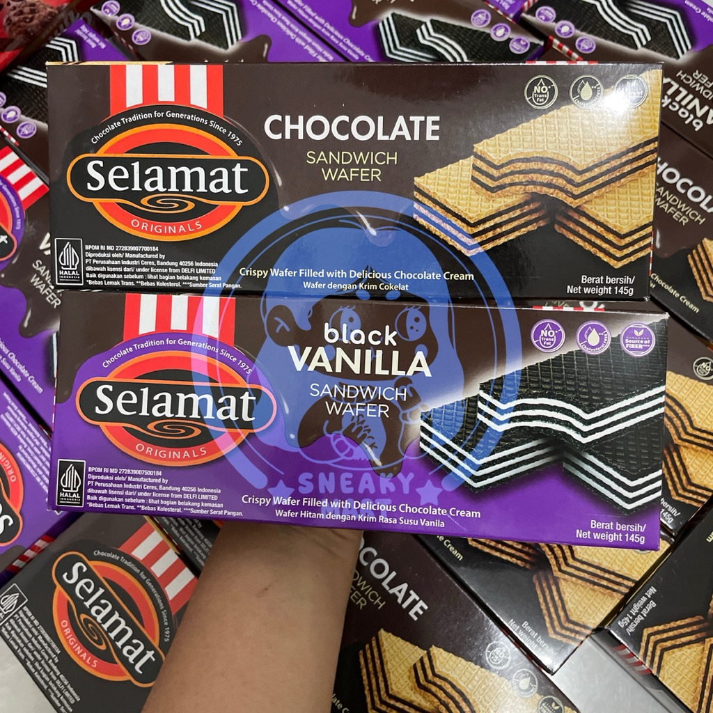 

SELAMAT SANDWICH WAFER CREAM BOX BLACK VANILLA CHOCOLATE 145gr