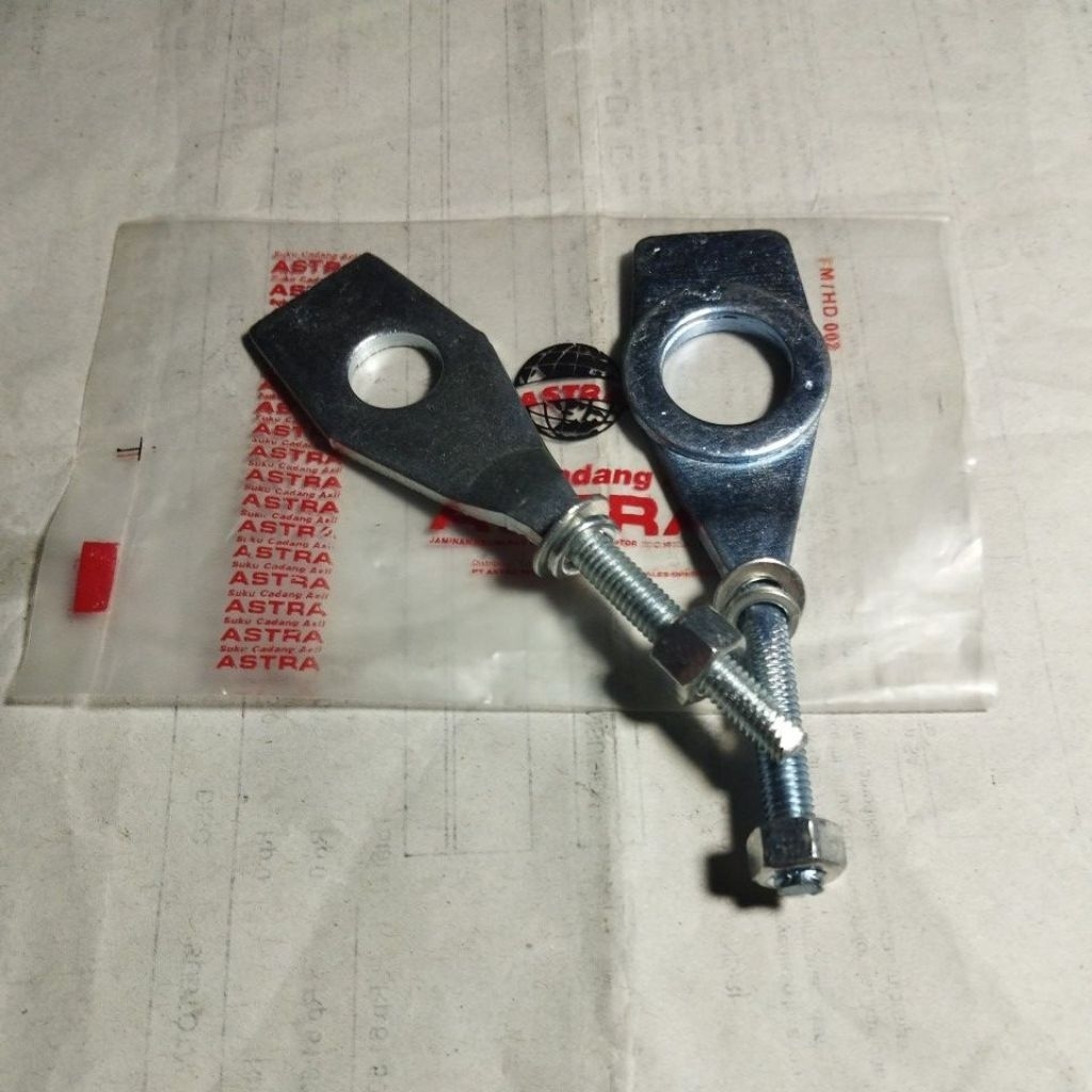 40541 40540 GN5 730 original astra International AHM Astra Honda motor ADJUSTER L R CHAIN Stelan set