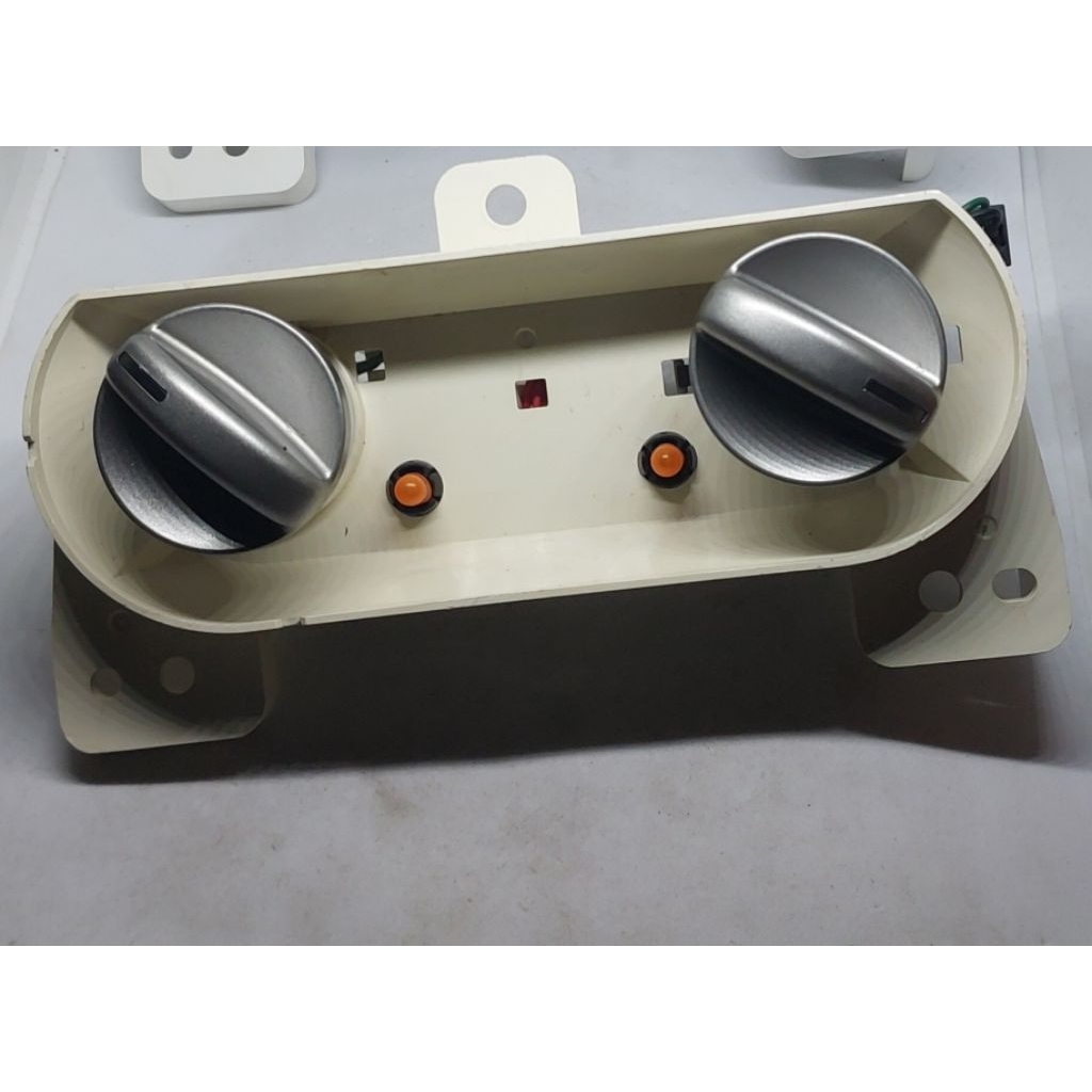 SWICTH SAKLAR AC MOBIL DAIHATSU AYLA