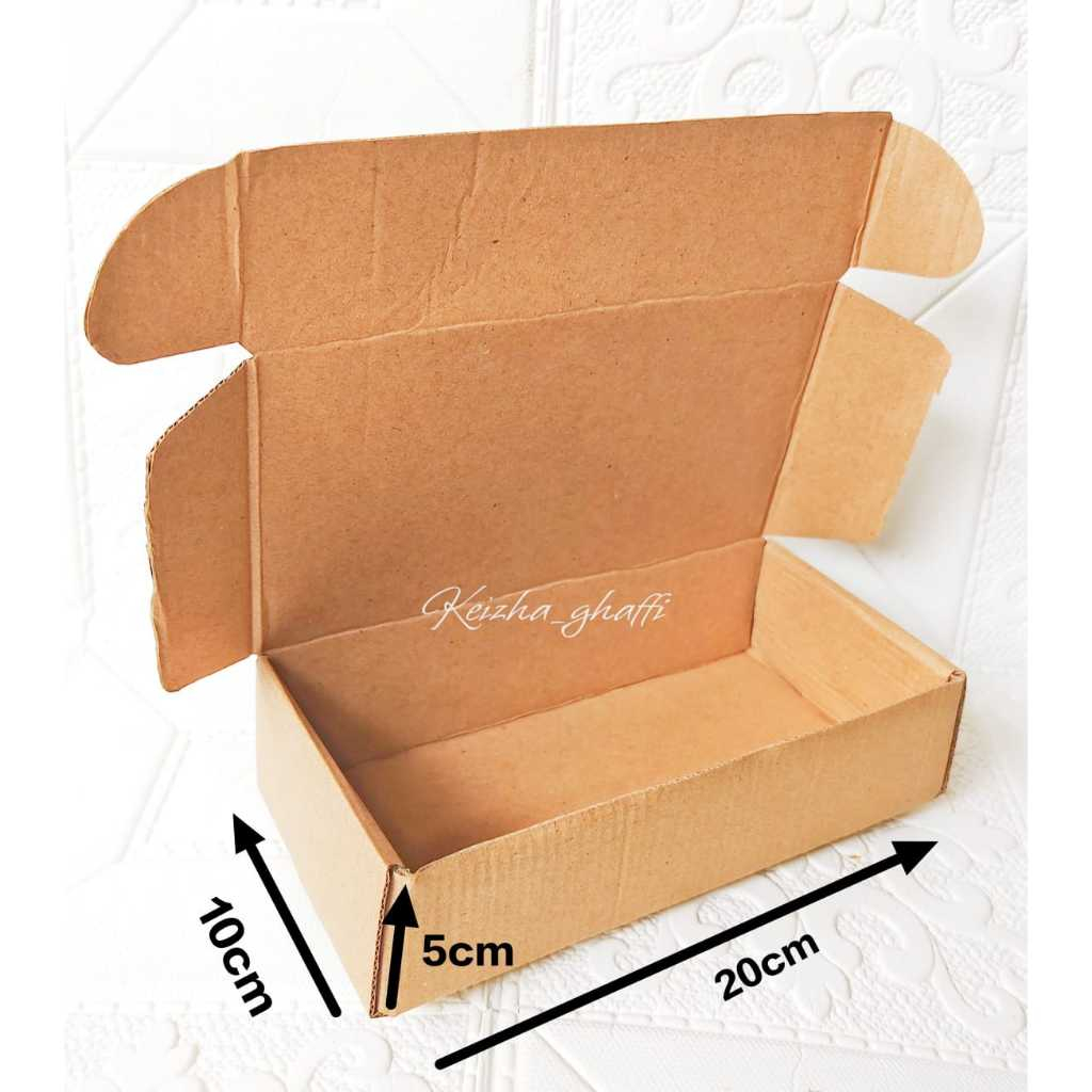 

KARDUS BOX COKLAT MODEL DIE CUT/TANPA LAKBAN UKURAN 20CMX10CMX5CM (PAKET 10PCS)