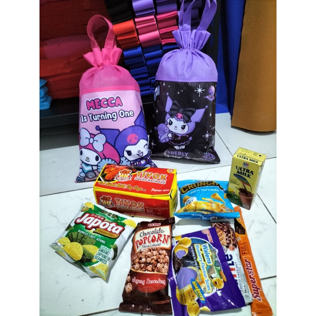 

Tas ultah sanrio / Tas ulang tahun custom / Goodie bag pesta ulang tahun