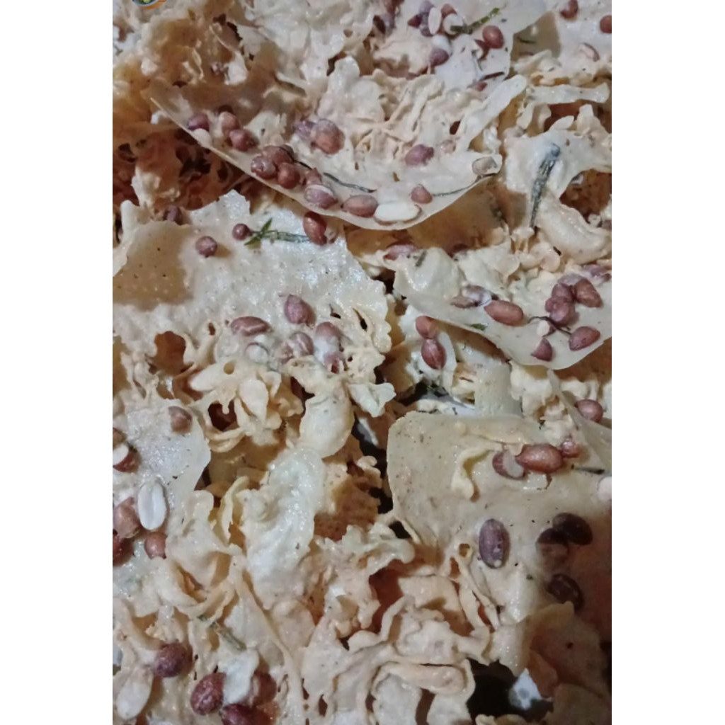 

Peyek kacang daun jeruk gurih, renyah dan wangi home made 250g-1kg