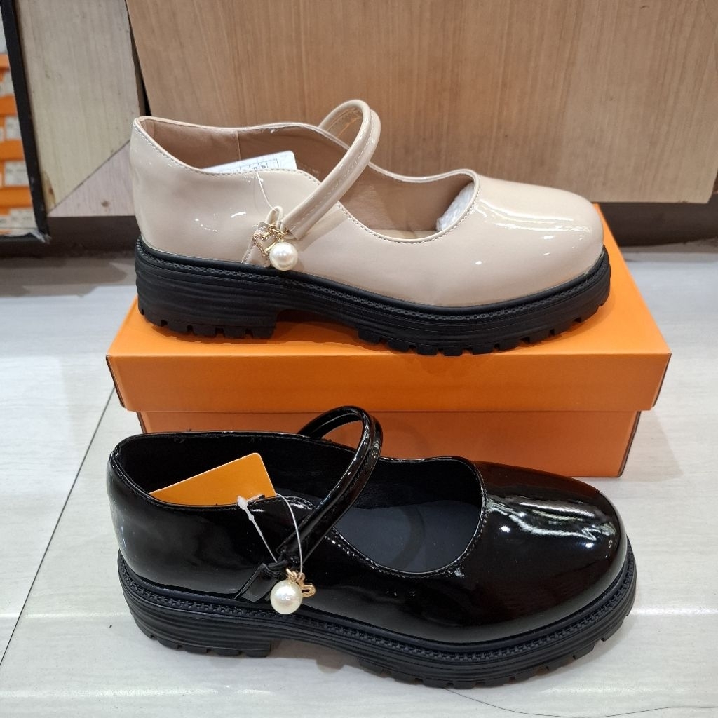 Sepatu Docmart Wanita ST.MORITZ ORI
