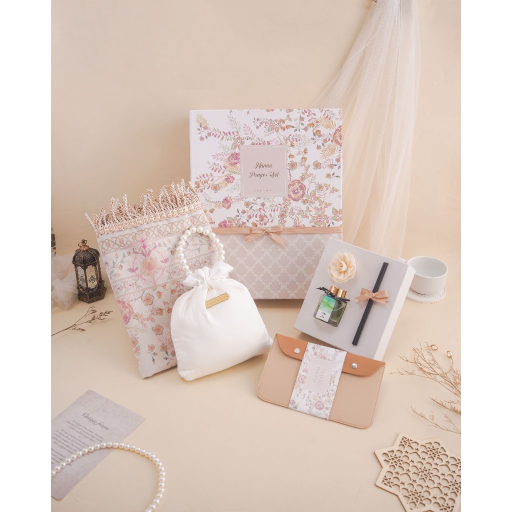 Hampers Mukena Hanaa set Serimpu