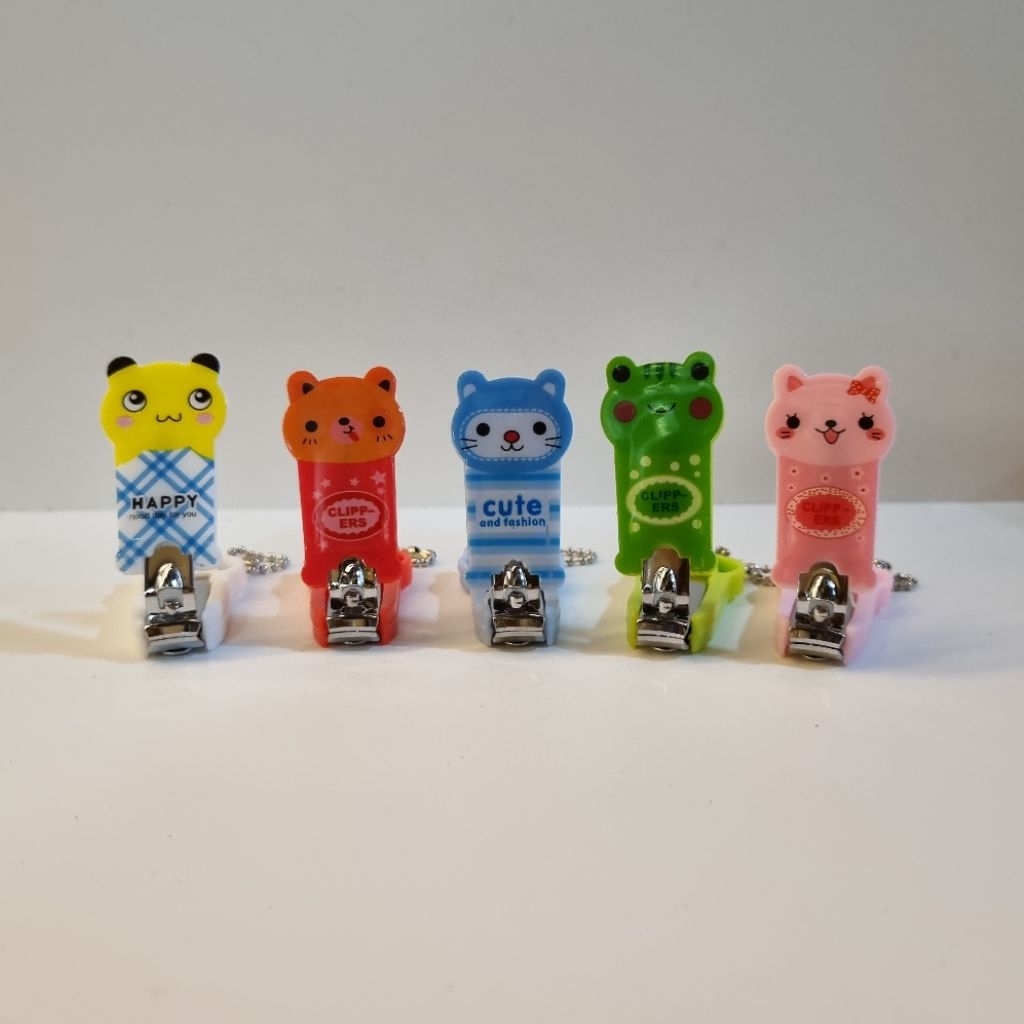 SOUVENIR GUNTING KUKU KARAKTER