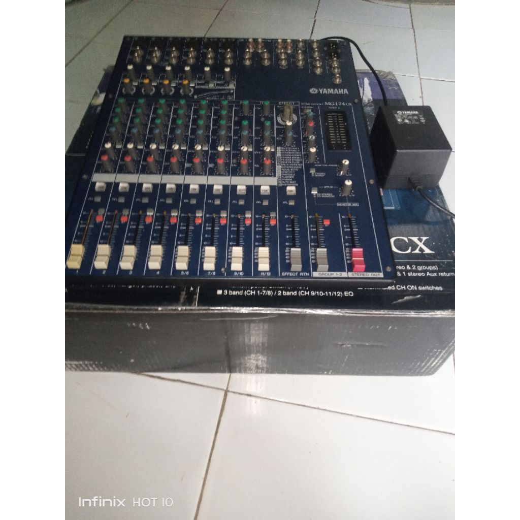 Mixer yamaha 12 chanel original