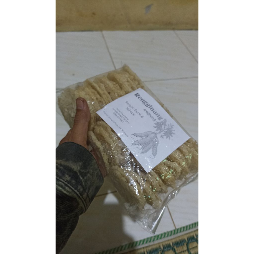 

Rengginang singkong/telo mentah isi +-40 pcs