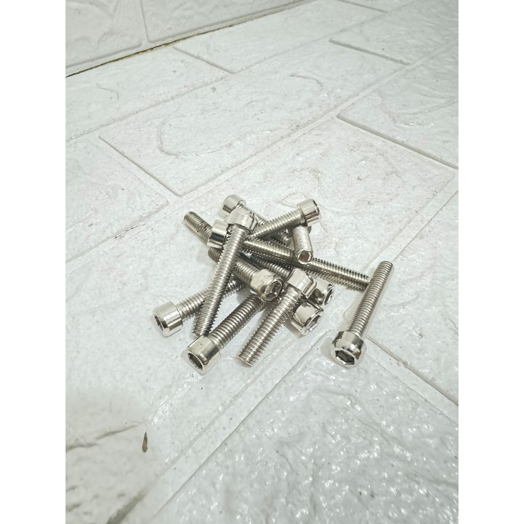 Baut Blok Mesin Ninja 2 Tak Bak Mesin Crankcase CVT Kiri Kanan Baud Block  Ninja 2 Tak