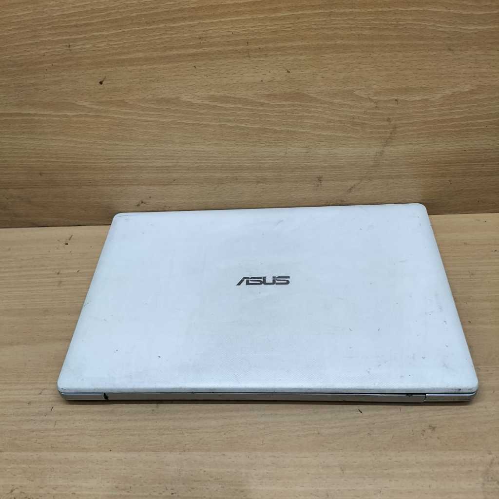 Kesing Casing Cassing Case Laptop Asus X201E
