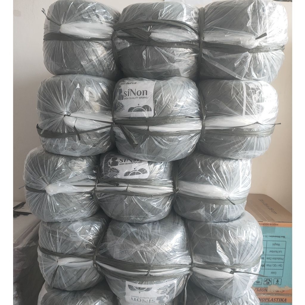 

Tali Rafia Hitam Plastik Kuat 700g
