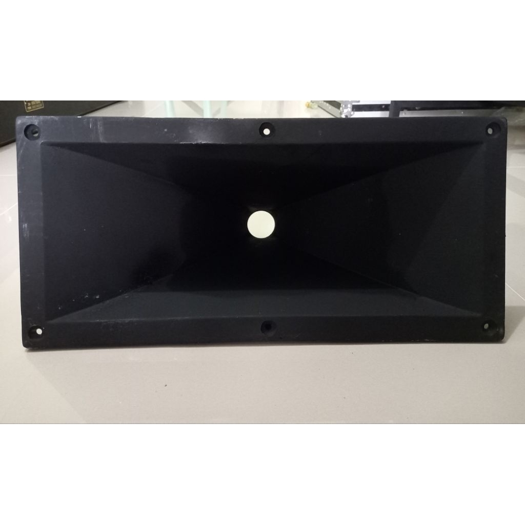 Corong Twiter Besi Drat 37 x 17 cm Baru