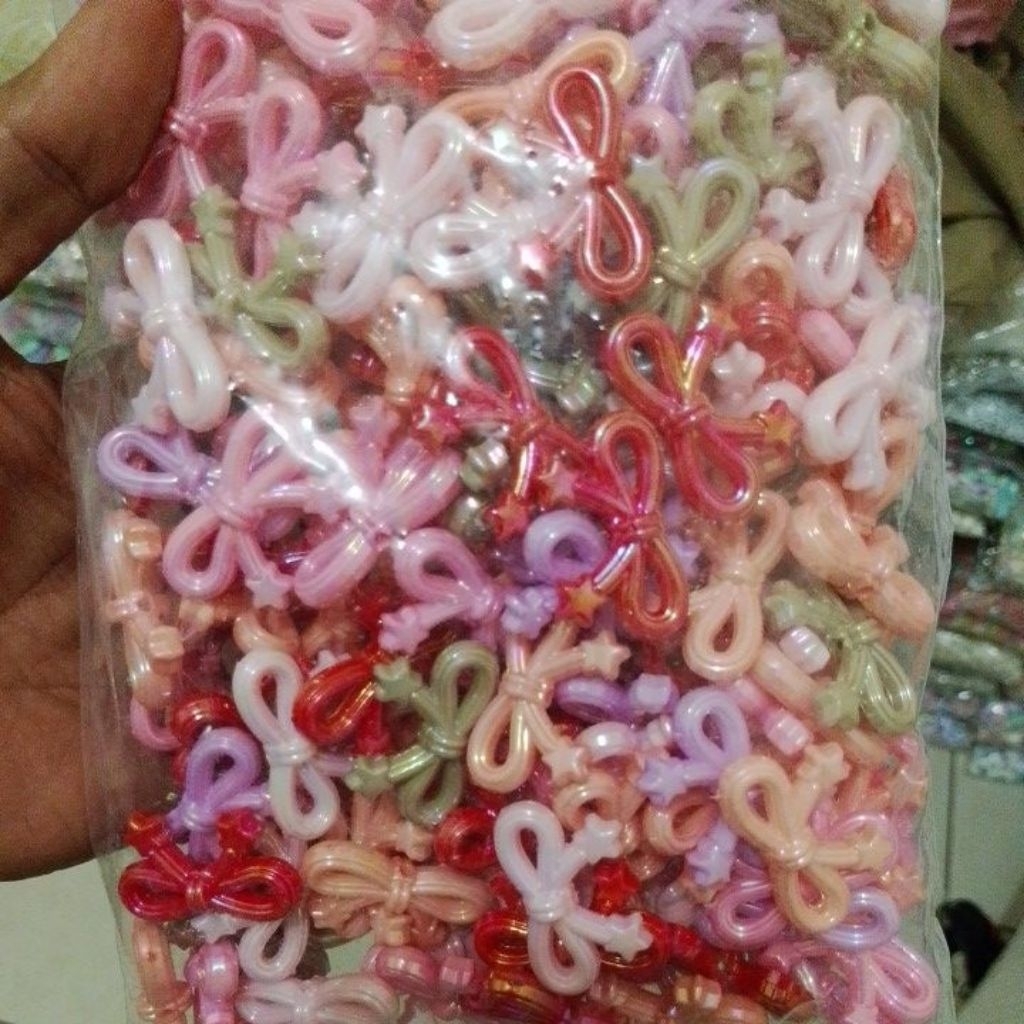 

MANIK PITA VARIASI MODEL SUSU 1 PON