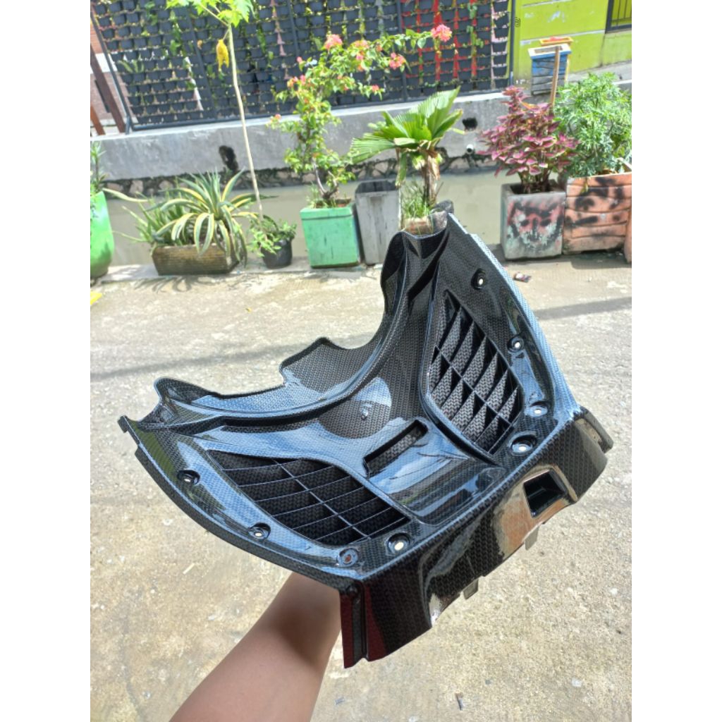 LEGHSIL DEK PARUH BAWAH NMAX NEW KARBON