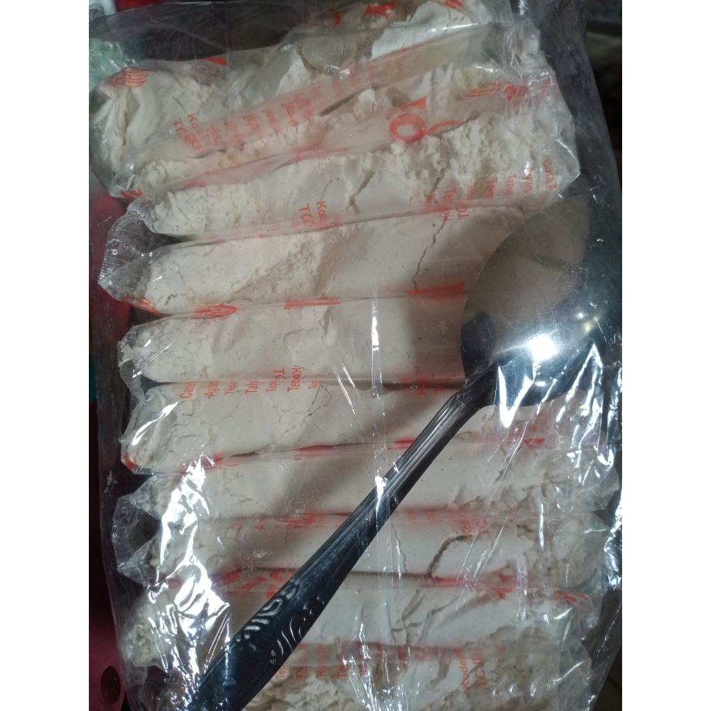 

Tepung bumbu jempol free sendok 1 pak isi 10