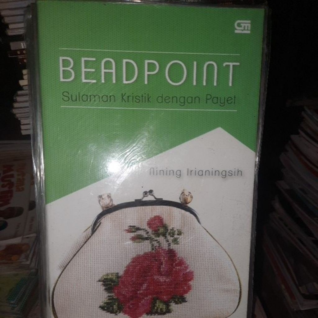 BEAD POINT SULAMAN KRISTIK DENGAN PAYET buku keterampilan