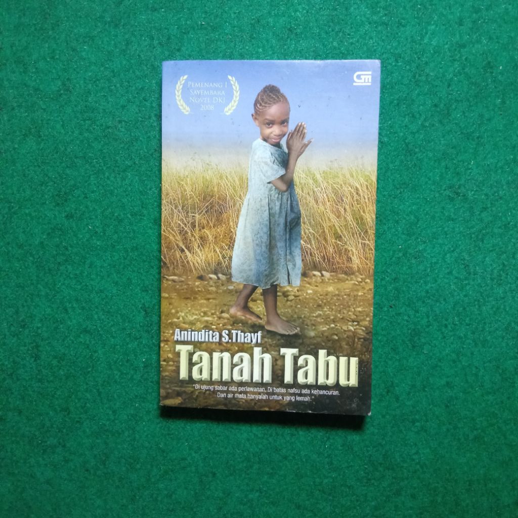 Novel Tanah Tabu - Anindita S. Thayf