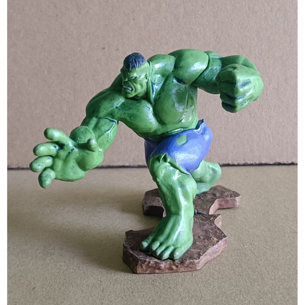 MINI STATUE ACTION FIGURE HULK