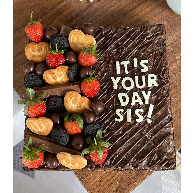

BAKPIAKI - Brownies Custom 20x20cm / Birthday brownies