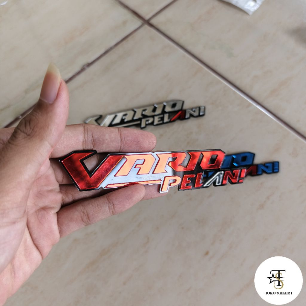 Emblem VARIO PELAN Aksesoris Vario Emlem VARIO 125 timbul logo MOTOR VARIO Stiker VARIO Timbul