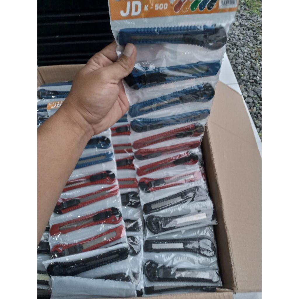 

Pisau cutter yamata (12 pcs) harga pedagang