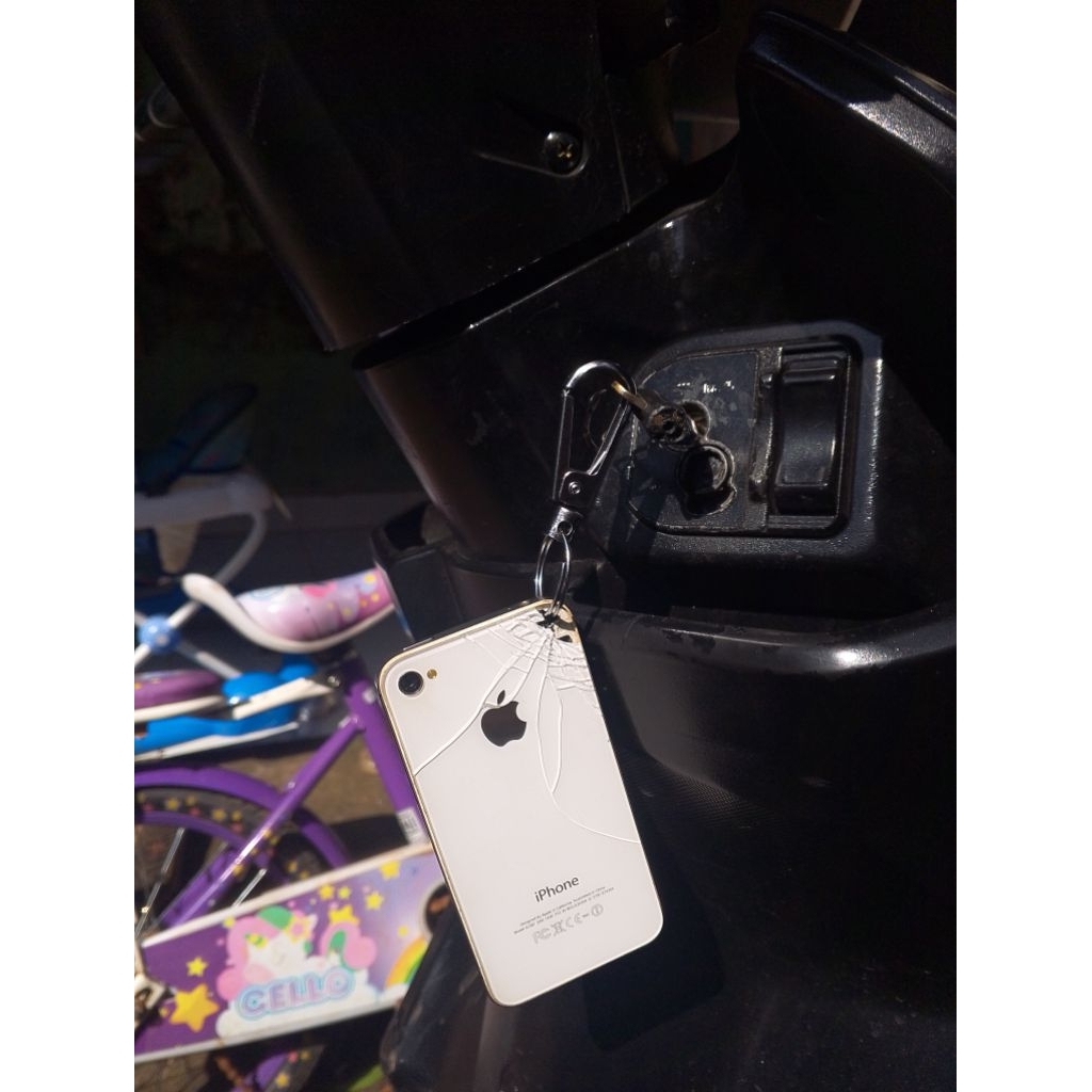 gantungan kunci variasi IPHONE asli