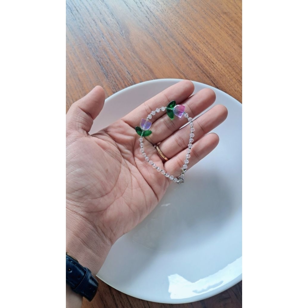 Gelang manik-manik bunga tulip