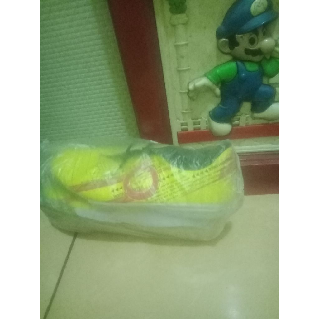 sepatu bola & sepatu futsal