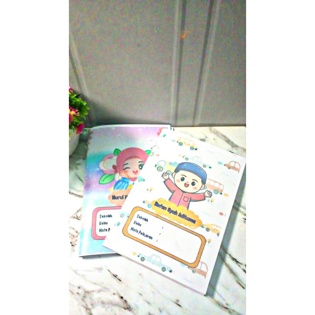 

Buku Tulis Custom Nama dan Gambar