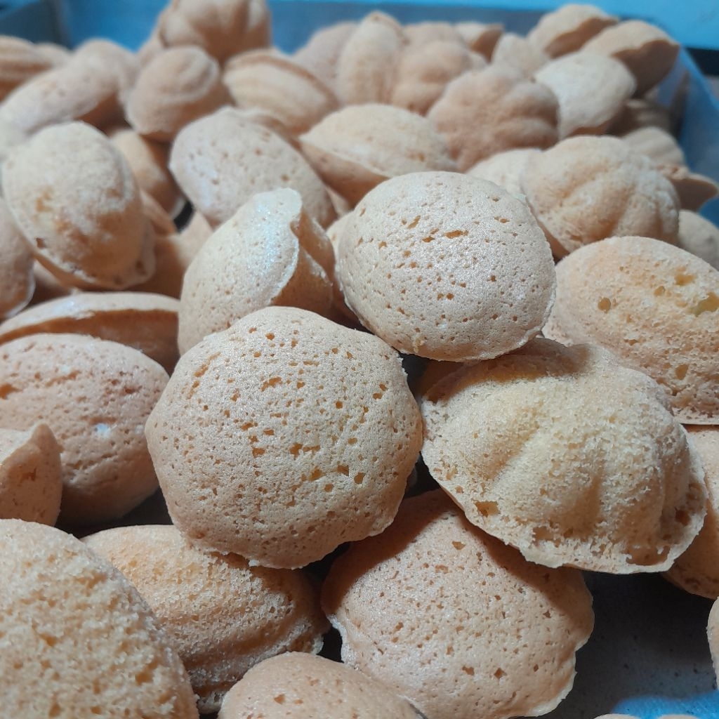 

Roti bolu jadul kue klemben bolu klemben bolu kering roti snack makanan ringan sehat halal bergizi gurih manis grosir oleh oleh roti empuk cemilan roti kaleng kue lebaran kue arisan pastry
