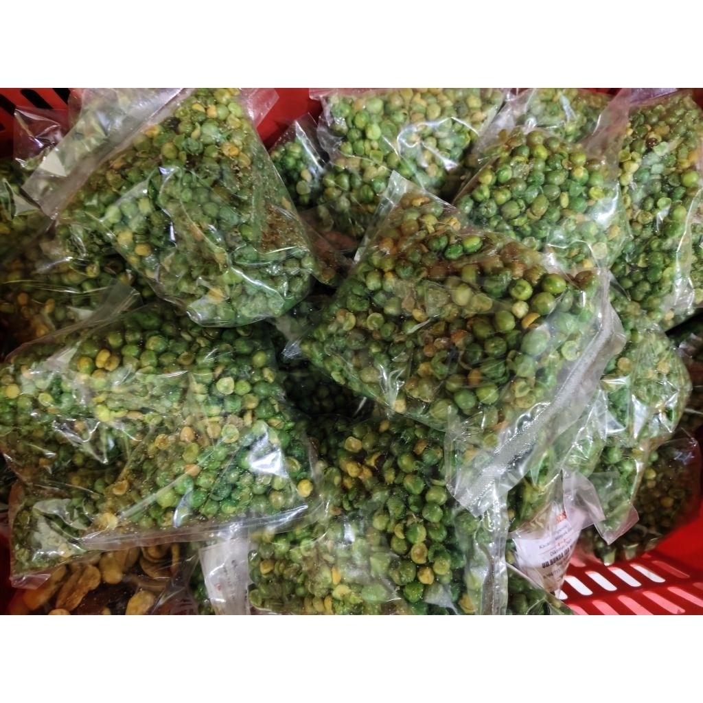 

snack jajanan kacang polong khas medan