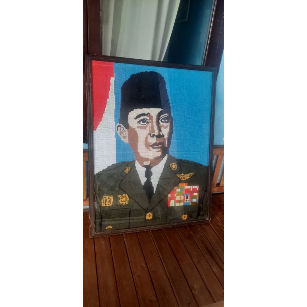 Hiasan Dinding Strimin Soekarno 1982