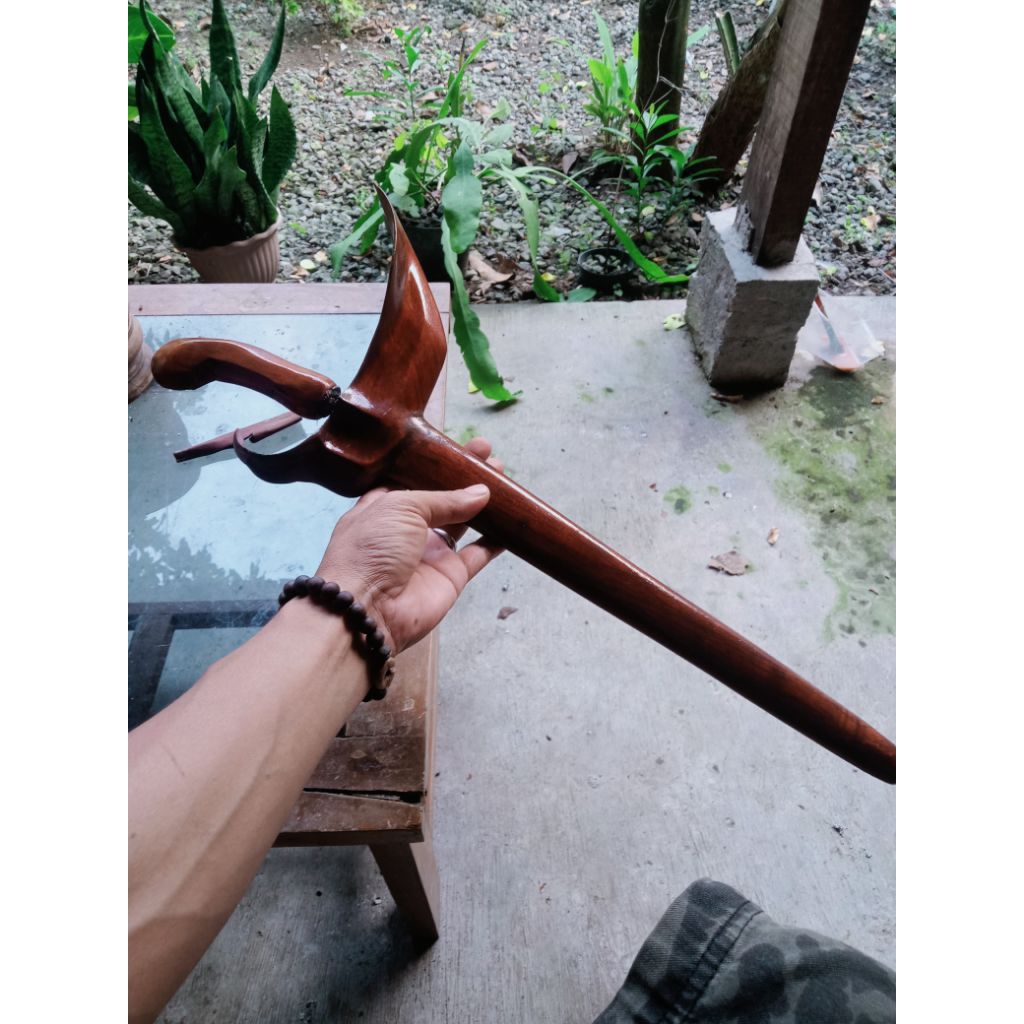 keris pulanggeni lurus