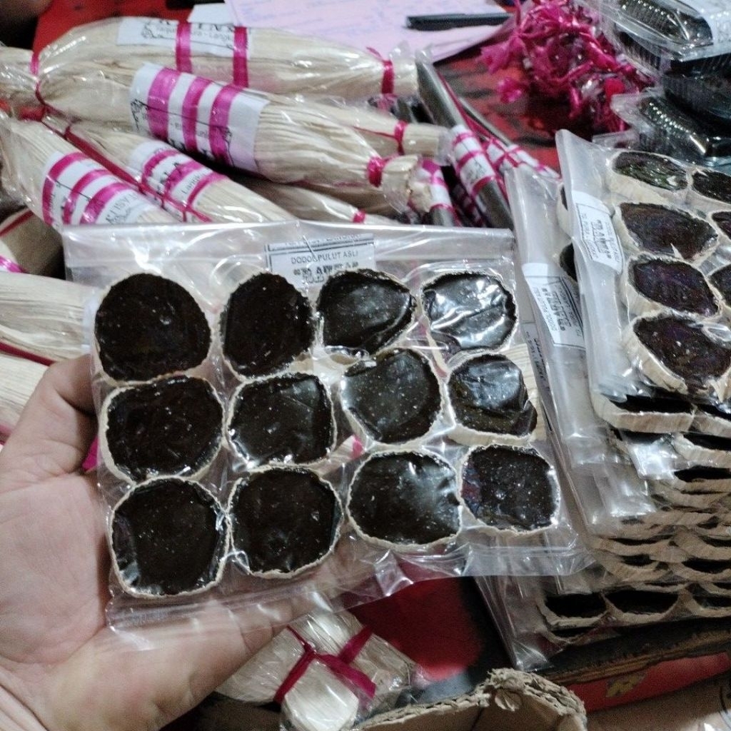 

Dodol Pulut Asli Jadul harga 1 bungkus isi 12 pcs