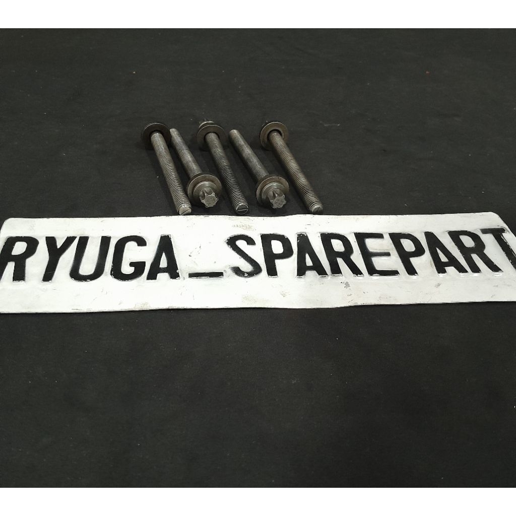 Baut Cyilinder Head Original BMW E36 E46 318i M43